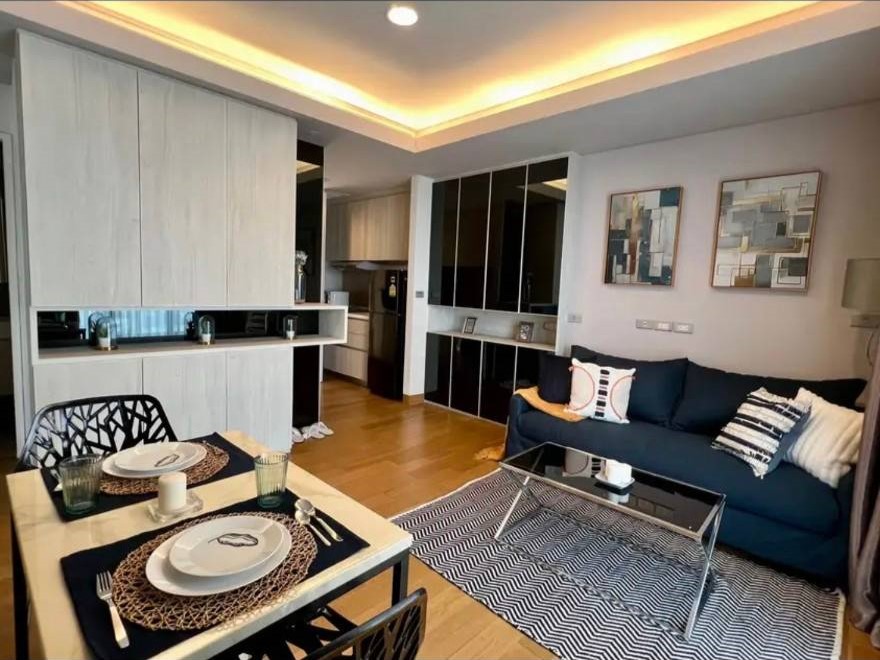 ● Nice decorated ● ชั้น 15+ 54.00 ตร.ม. | 2 ห้องนอน 2 ห้องน้ำ ตกแต่งครบ | ใกล้ BTS สถานีพร้อมพงษ์ 3 นาที, MRT ศูนย์การประชุมแห่งชาติสิริกิติ์ 3 นาที, เควิลเลจ 3 นาที, โรงพยาบาลเมดพาร์ค 7 นาที – รูปที่ 2