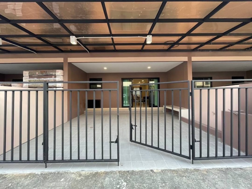 For rent: 2-storey townhouse, modern style, Huai Yai, Pattaya For rent: 2-storey townhouse, modern style, Huai Yai, Pattaya