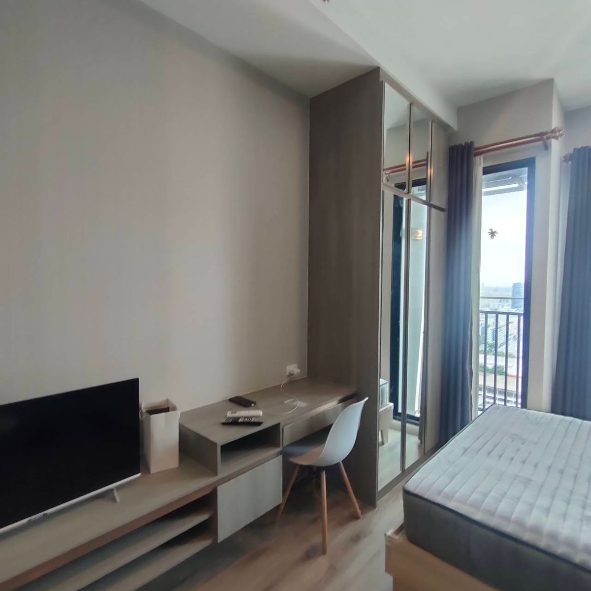 💛💛💛(For Rent)KnightsBridge Collage Ramkhamhaeng🚊100M.MRT Hua Mak – รูปที่ 2