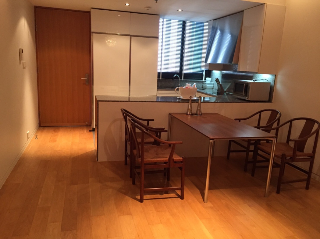 Condo for sale, on Sathorn Road, The Met Sathorn, size 91 sq m, near BTS Condo for sale, on Sathorn Road, The Met Sathorn, size 91 sq m, near BTS