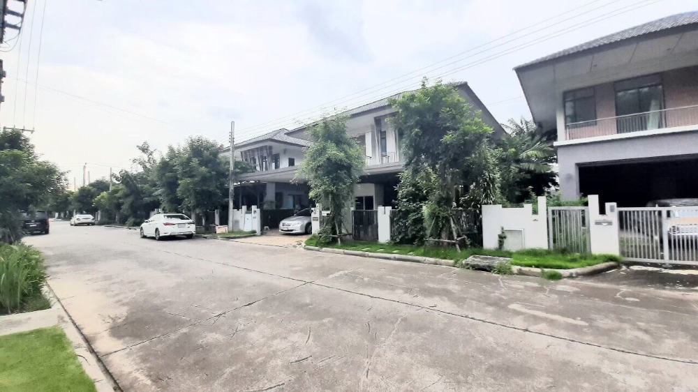 For sale: Java Bay Etoll Bangna-Suvarnabhumi (single house) For sale: Java Bay Etoll Bangna-Suvarnabhumi (single house)