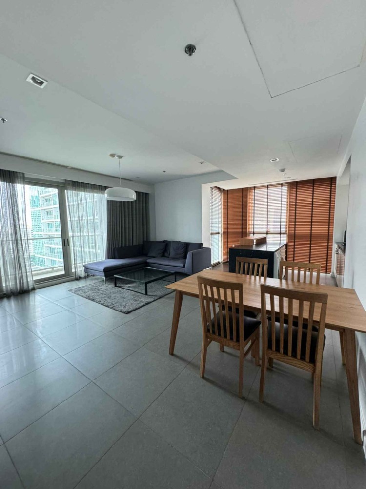 LTHC10976–The River condominium FOR RENT 2 beds 2 baths size 110 Sq.m. Near BTS Saphan Taksin Station ONLY 75k/month LTHC10976–The River condominium FOR RENT 2 beds 2 baths size 110 Sq.m. Near BTS Saphan Taksin Station ONLY 75k/month
