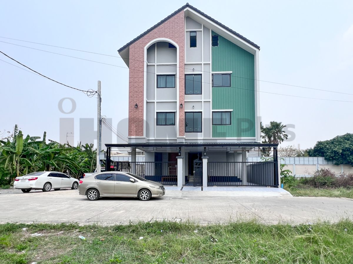อพาร์ทเมนท์ สร้างใหม่ หลังโรงบินสัน ศรีสมาน จองเต็มทุกห้อง อพาร์ทเมนท์ สร้างใหม่ หลังโรงบินสัน ศรีสมาน จองเต็มทุกห้อง