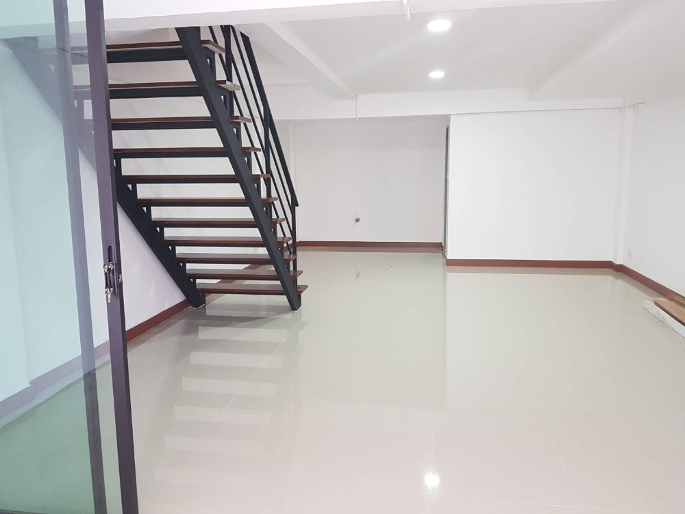 ทาวน์โฮม 4 ชั้น 2 คูหา ตีทะลุเชื่อม บางกระดี่ 21 บ้านเปล่า 31 ตารางวา – รูปที่ 4