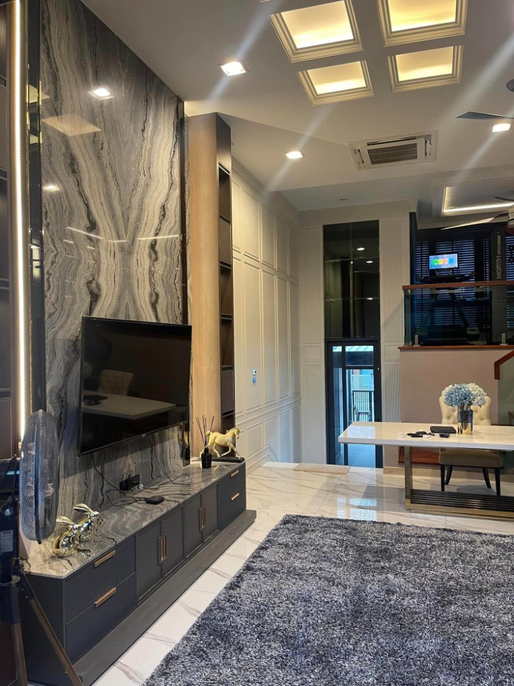 For rant, 3.5-storey luxury townhouse, The Eight (Chatuchak-Ratchada), modern style – รูปที่ 2