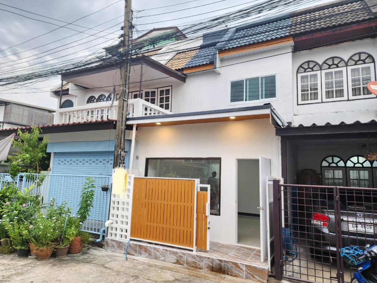 Townhouse for sale, Huamark Soi 6, very good location!! Newly renovated✨Price lower than appraisal, can borrow more than ✅ Townhouse for sale, Huamark Soi 6, very good location!! Newly renovated✨Price lower than appraisal, can borrow more than ✅