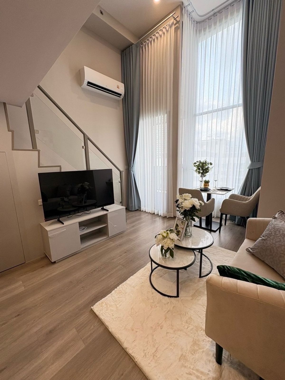 ราคาแบบนี้ไม่มีอีกแล้วนะ
5.4ล้าน พร้อมแต่งครบ!!!
1 Bedroom Loft 
 🚈5 Minute to BTS – รูปที่ 4