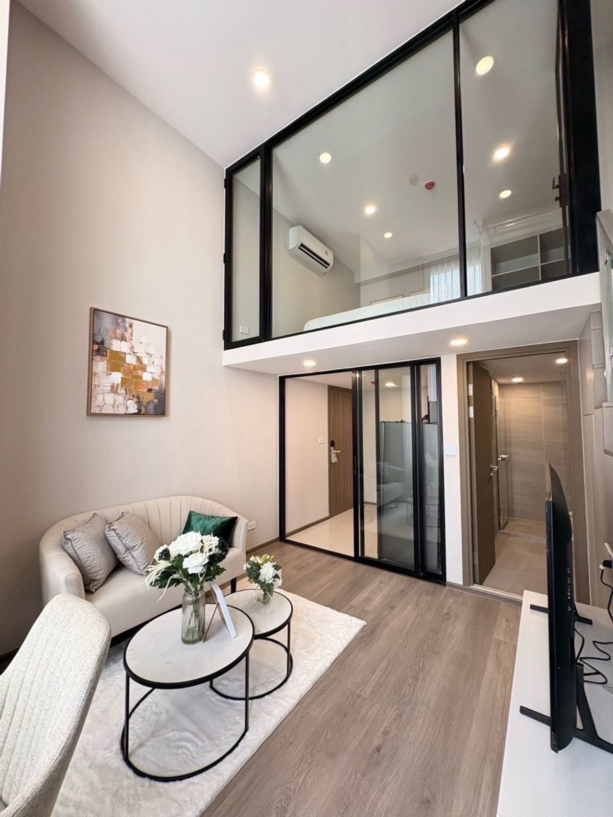 ราคาแบบนี้ไม่มีอีกแล้วนะ
5.4ล้าน พร้อมแต่งครบ!!!
1 Bedroom Loft
🚈5 Minute to BTS ราคาแบบนี้ไม่มีอีกแล้วนะ
5.4ล้าน พร้อมแต่งครบ!!!
1 Bedroom Loft
🚈5 Minute to BTS