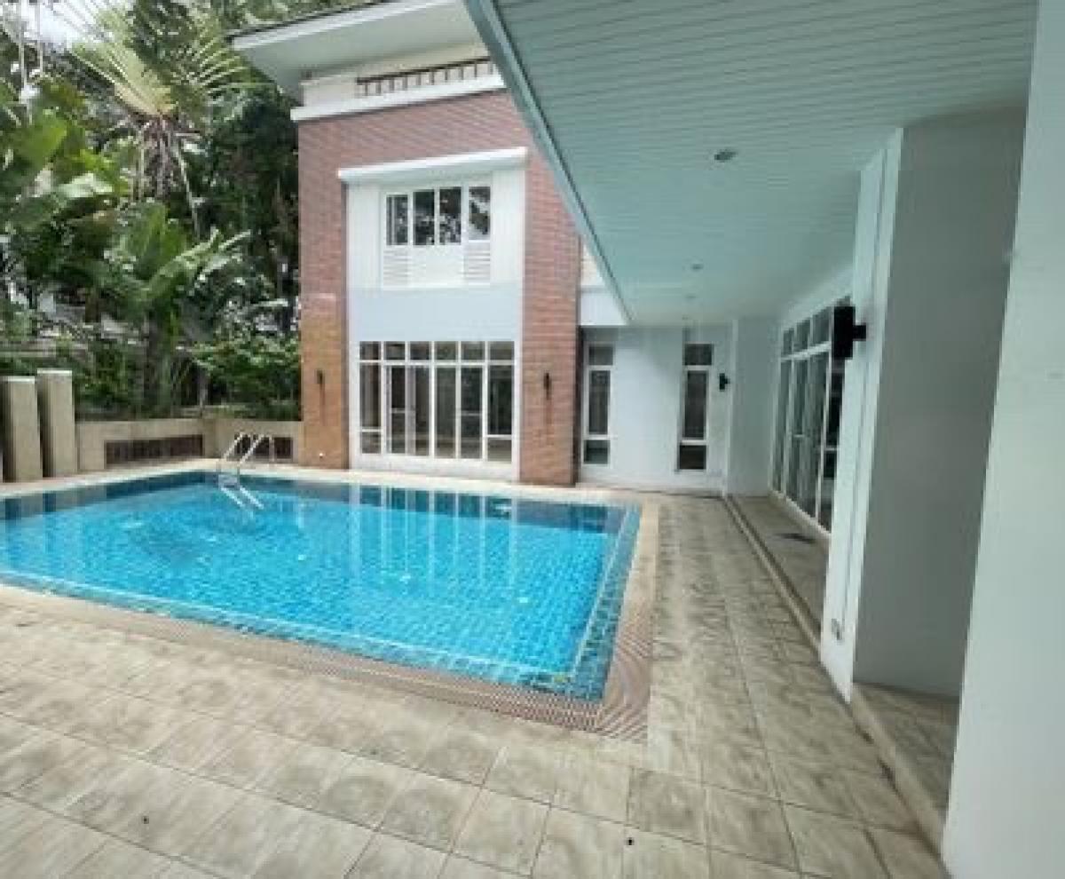 Single house with pool and garden in Thonglor for rent ( unfurnished) – รูปที่ 4