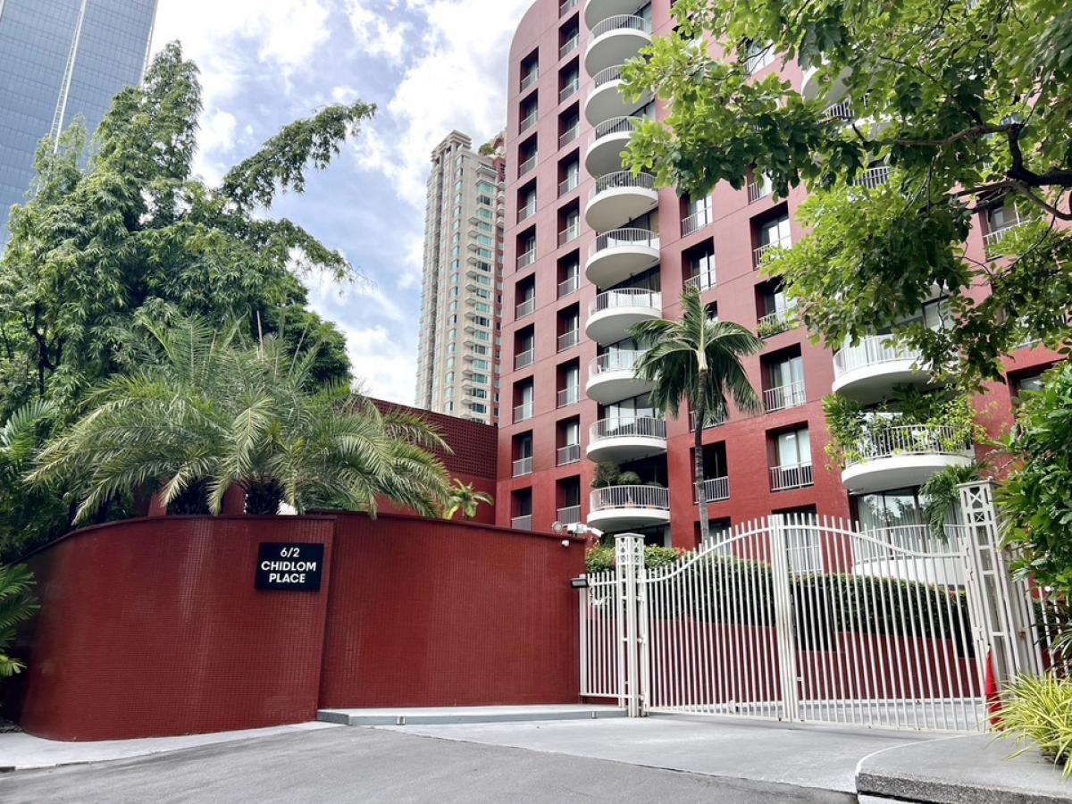 📢👇Big size of 2 beds with garden view, located near Central Chidlom, Central Embassy, Central World. 📢👇Big size of 2 beds with garden view, located near Central Chidlom, Central Embassy, Central World.