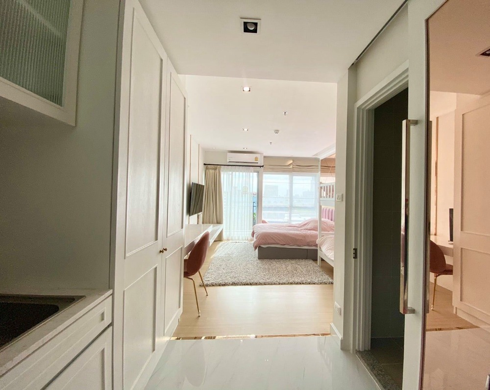 Condo for rent, ready to move in, beautifully decorated, complete with electrical appliances