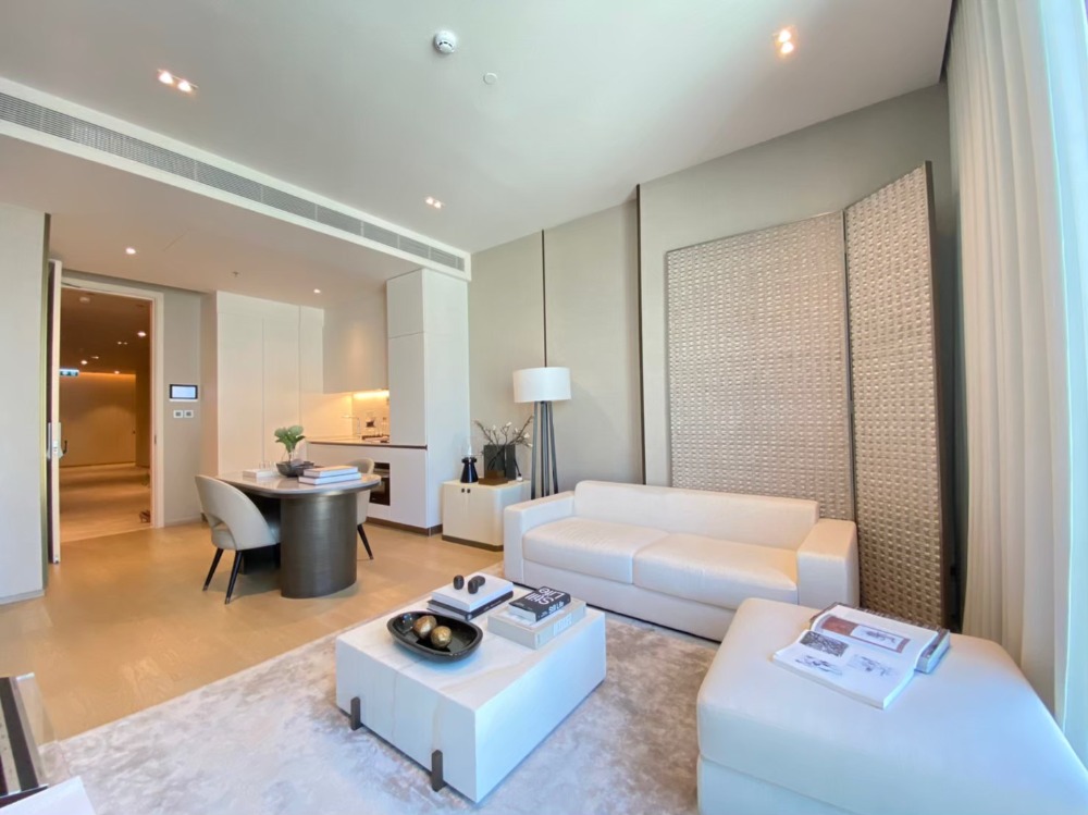 For Sale The Strand Thonglor 55.70 sq.m. 1 bedroom near BTS Thonglor only 1 minutes