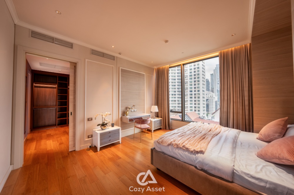 ให้เช่า Penthouse หลังสวน FOR RENT:  300,000 THB/Month – The Sindhorn Residence (Penthouse) – รูปที่ 2