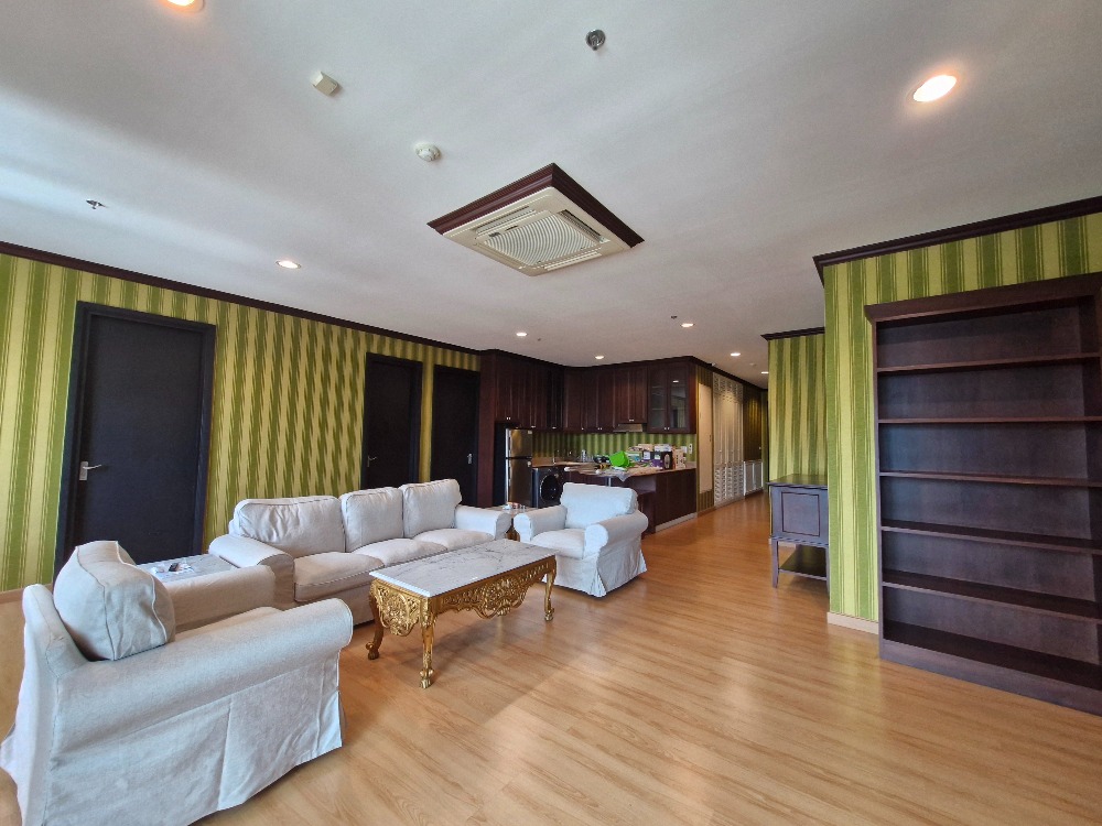 140sqm Spacious Highrise 3 bedrooms for rent at Baan Klang Krung Siam Patumwan 140sqm Spacious Highrise 3 bedrooms for rent at Baan Klang Krung Siam Patumwan