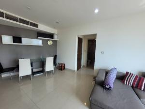 94sqm Beautiful Spacious 2 bedrooms Condo for rent at Watermark