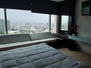 105sqm Beautiful Spacious 2 bedrooms Condo for rent at Watermark