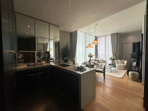 74sqm Elegant Luxury 2 bedrooms for rent at 28 Chidlom