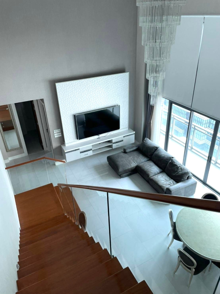 Bright Sukhumvit 24 Duplex: 3bed 3bath 160sqm. 29,500,000 Am: 0656199198 Bright Sukhumvit 24 Duplex: 3bed 3bath 160sqm. 29,500,000 Am: 0656199198