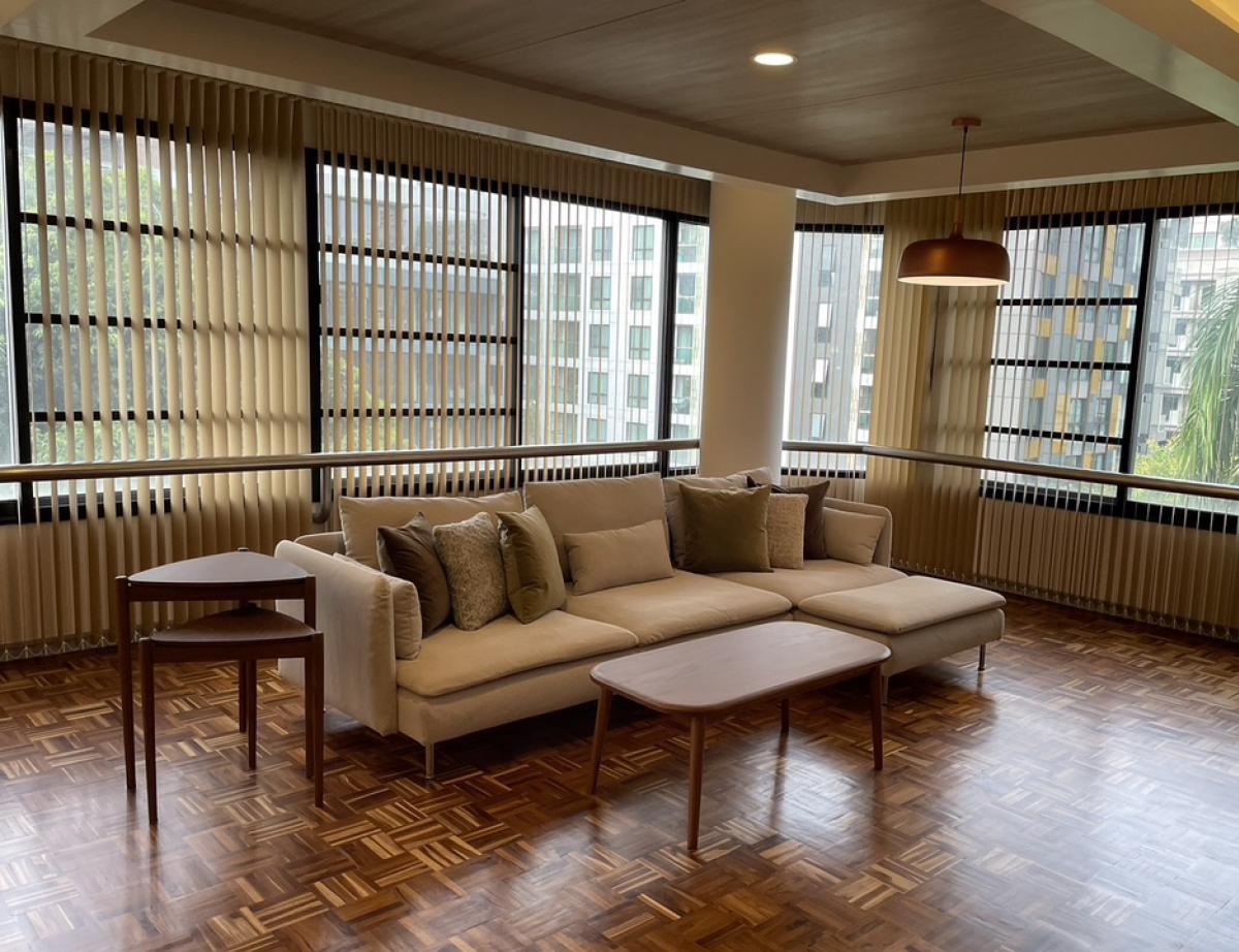 📢👇Newly renovated unit , special offer free WiFi , huge size of 2 bedrooms, fully furnished. 📢👇Newly renovated unit , special offer free WiFi , huge size of 2 bedrooms, fully furnished.