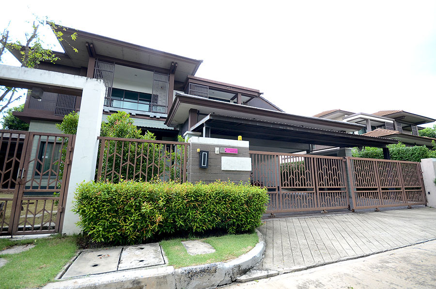 บ้านเดี่ยวหลังใหญ่ แปลงมุม โครงการหรู เศรษฐสิริ วัชรพล – รูปที่ 2