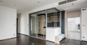 The Line Ratchataewee 3 Bed 2 Bath 1 Kitchen 80 sq.m.  Eng 中 日 Please add LINE ID @806qphgn o8415o5483