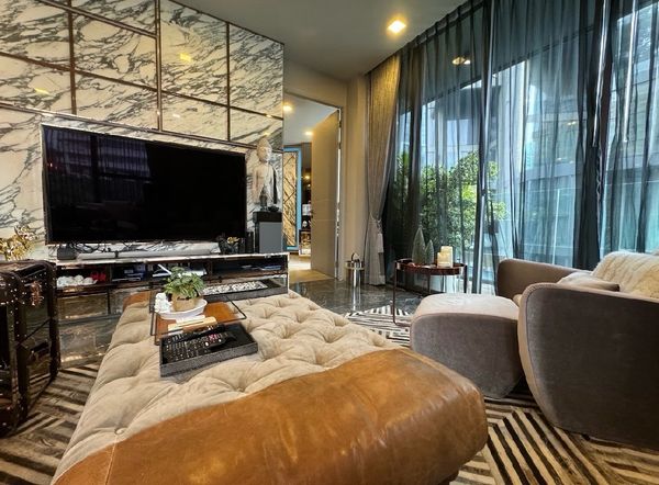 2 Bedroom (90 sqm) in Phrom Phong, Pet friendly condo (Big Dog is okay) contact: 082-4499822