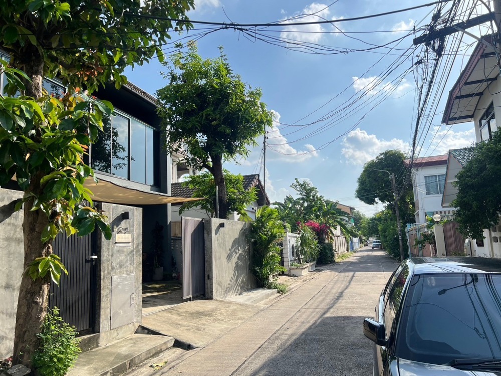 ขาย บ้านเดี่ยว สไตล์ลอฟท์ โมเดิร์น 280 ตร.ม. หมู่บ้านประชานิเวศน์ 1 แต่งสวย สภาพนางฟ้า – รูปที่ 3