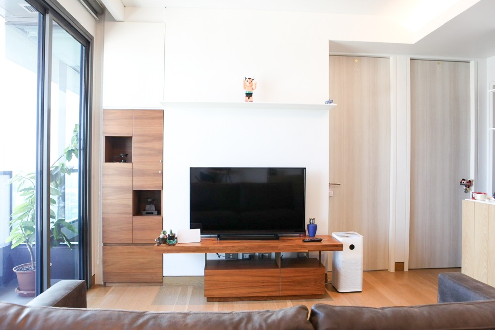 Urgent sale, beautiful room, The Lumpini 24, 2 bedrooms, 2 bathrooms, 54 sq m, corner room, 37th floor, with furniture and appliances