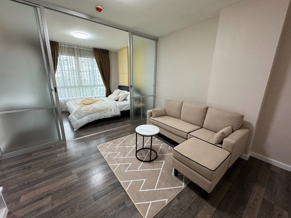 Condo for sale Dcondo Sukhumvit 109 near BTS, 1 bedroom, 1 bathroom, 31 sq m., newly decorated room, ready to move in, special price 1,480,000 baht.