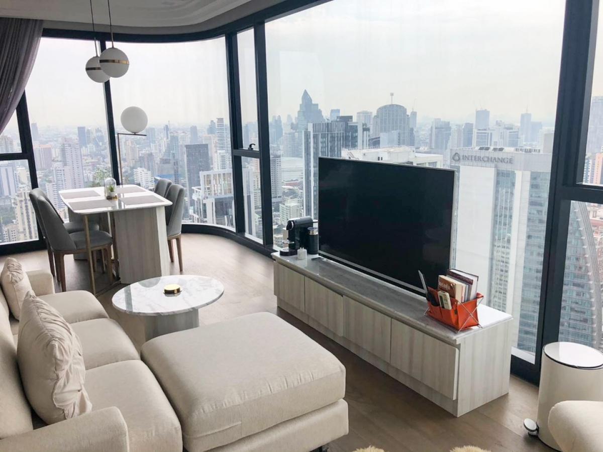 ♦ Good Deal ♦ 40+ Floor, 64.50 sq.m. | 2 Bedrooms 2 Bathrooms | Super Luxury style, Panoramic 270 degree view | Condo near MRT Sukhumvit 61 m., BTS Asoke 400 m., Terminal 21 450 m.