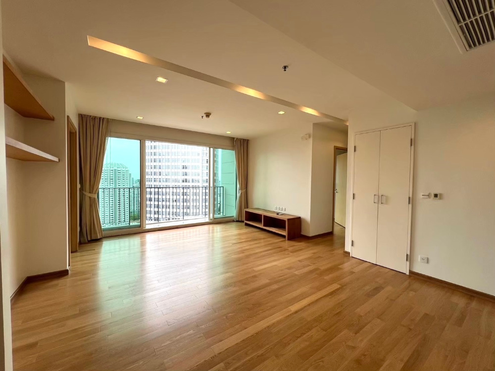 Siri@Sukhumvit 3bed 3bath 113.59sqm. 3XFl 23,500,000 Am: 0656199198