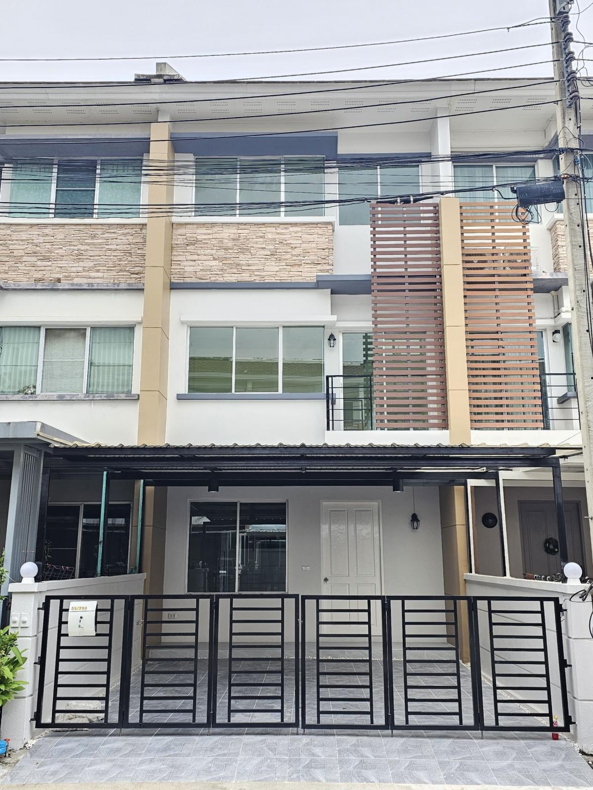 ขาย ถูก 📣 ทาวน์โฮม 3 ชั้น ม.ทาวน์พลัส เกษตรนวมินทร์ ปรับปรุงใหม่ สวย พร้อมอยู่ ☎️ 094-429-7915 (เปิ้ล) ขาย ถูก 📣 ทาวน์โฮม 3 ชั้น ม.ทาวน์พลัส เกษตรนวมินทร์ ปรับปรุงใหม่ สวย พร้อมอยู่ ☎️ 094-429-7915 (เปิ้ล)