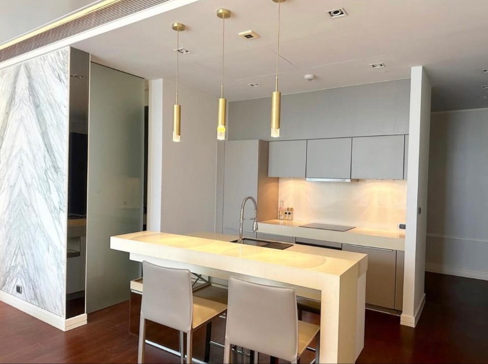 ♦ Pet friendly ♦ ชั้น 20+ 135.00 ตร.ม. | 2 ห้องนอน ตกแต่งครบ | ใกล้ BTS พร้อมพงษ์ 2 นาที, EmQuartier 3 นาที, โรงพยาบาลสมิติเวช สุขุมวิท 4 นาที – รูปที่ 4