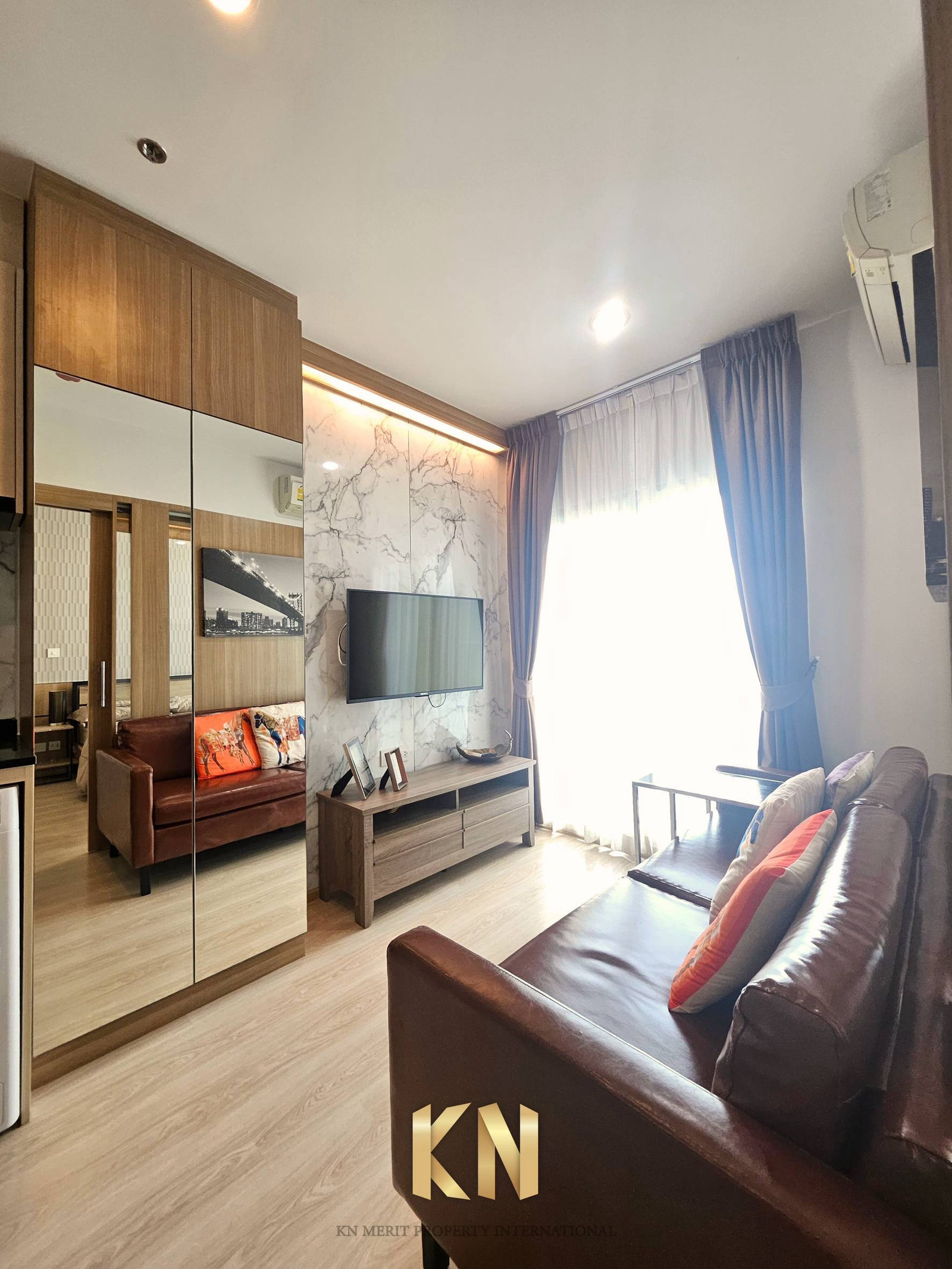 NOBLE Revolve Ratchada Condo 1 Bedroom, 1 Bedroom, Rare Room NOBLE Revolve Ratchada Condo 1 Bedroom, 1 Bedroom, Rare Room