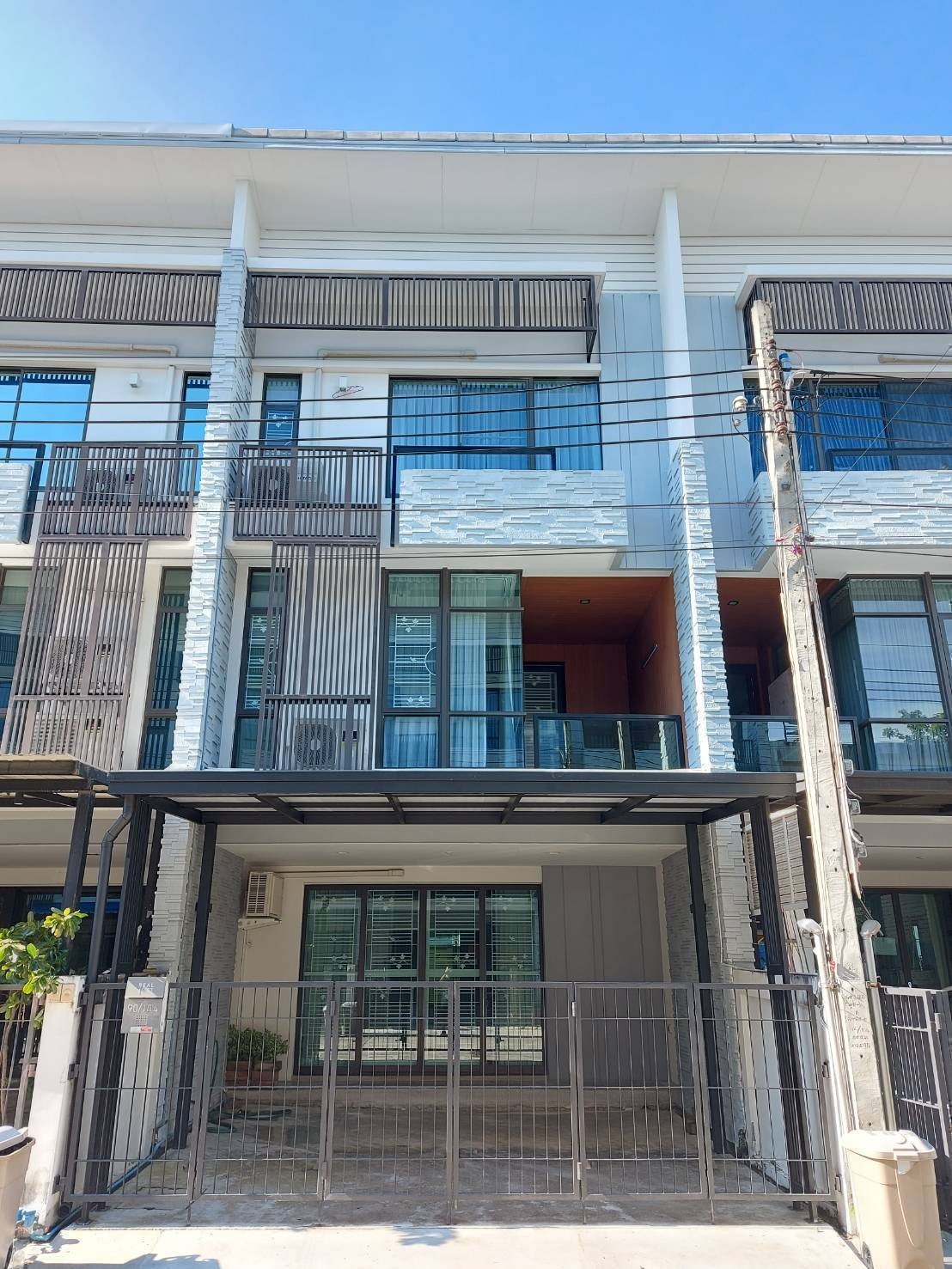 📣⭐️🏢 เช่าบ้านโครงการ Plex Bangna เดินทางสะดวกติดถนนเส้นหลัก 🐶Pet Friendly 📣⭐️🏢 เช่าบ้านโครงการ Plex Bangna เดินทางสะดวกติดถนนเส้นหลัก 🐶Pet Friendly