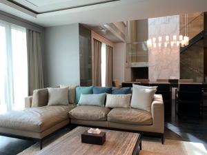 ว่าง 20/4/26 
 Rare item 3 bed Duplex to live with family ในย่าน Em 3 เตียงที่ the Crest สุขุมวิท 24 เฟอร์ครบ พร้อมเข้าอยู่ 
❌ไม่มีสัตว์เลี้ยง❌ไม่สูบบุหรี่