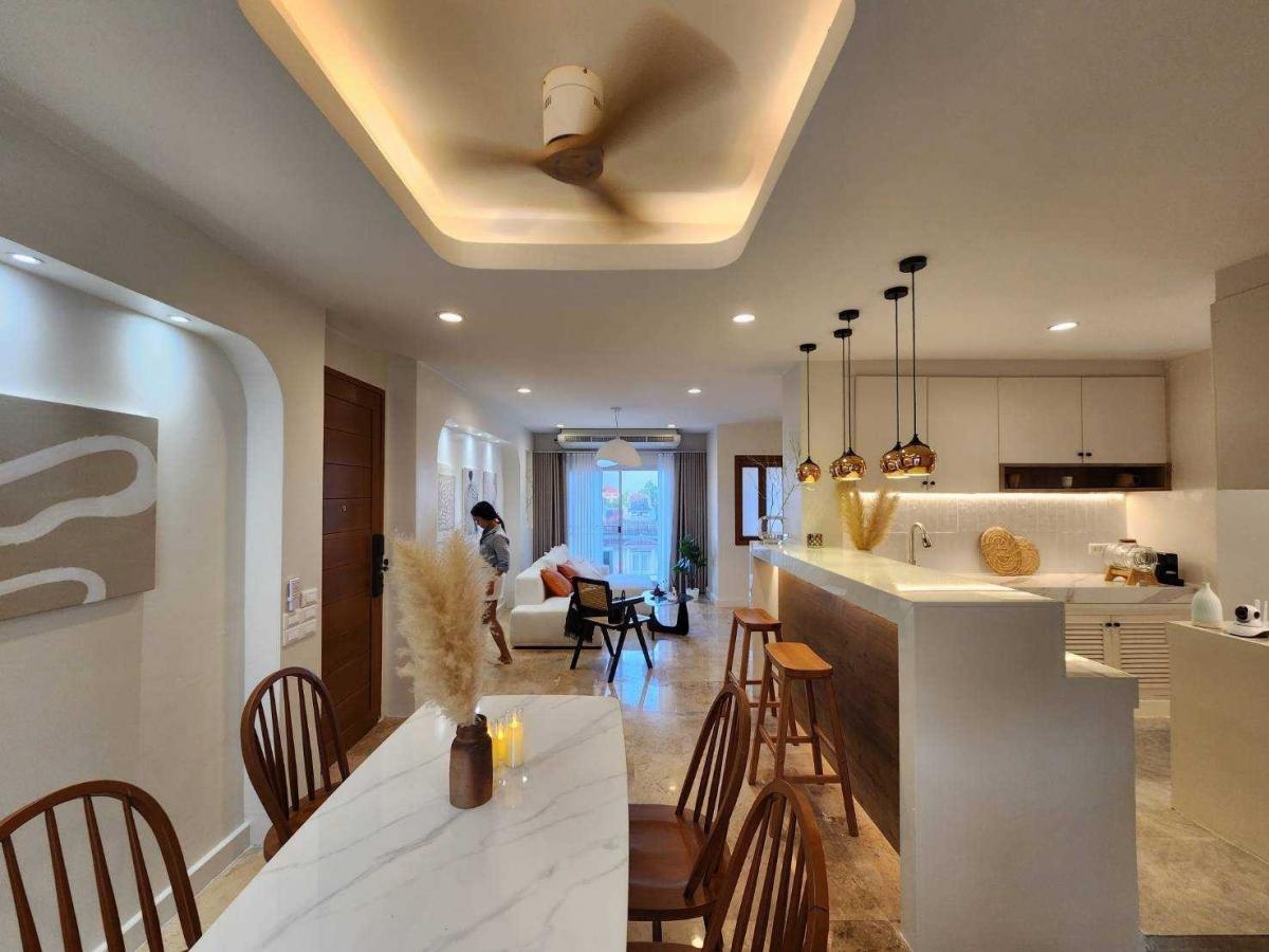 คอนโดบ้านสวนลลนา สวนหลวง 3 ห้องนอน 116 ตร.ม ตึก 2B ชั้น4 ตกแต่งใหม่ทั้งห้อง พร้อมเฟอร์นิเจอร์ ทำเลดีย่านสวนหลวง เดินทางสะดวก MRTศรีอุดม
