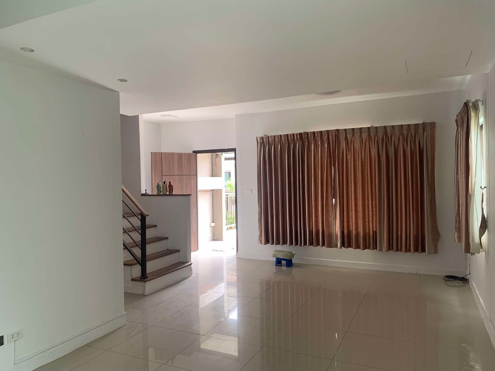 K-6001 Urgent sale! Townhome, Pruksa Ville 73, Phatthanakan 38, empty house, good location, multiple entrances and exits