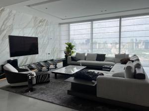 The residence at sindhorn kempinski for sale