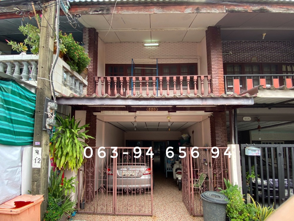 H1334 2-story townhouse for sale Chat Kaew Happy Land Village near The Mall Bang Kapi H1334 2-story townhouse for sale Chat Kaew Happy Land Village near The Mall Bang Kapi