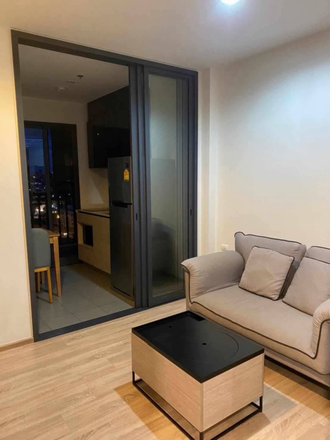 Hot price for rent The Base Garden Rama 9, beautifully decorated room, cheapest price 🔥🔥