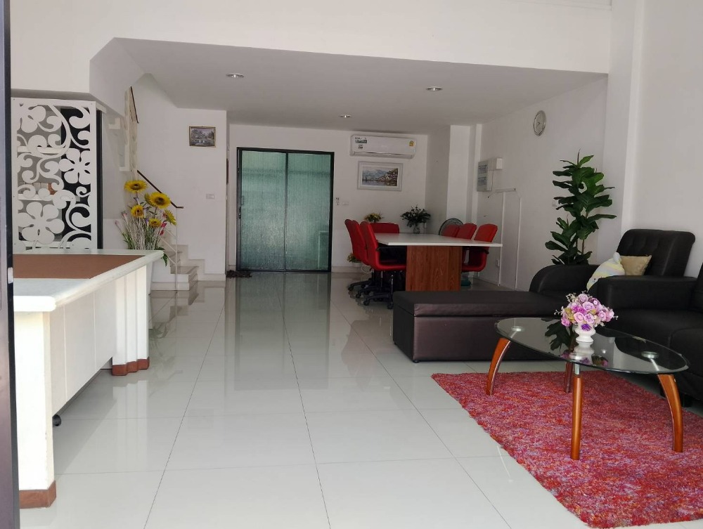 For rent: 3 and a half storey home office, TRIO Romklao Minburi project – รูปที่ 2
