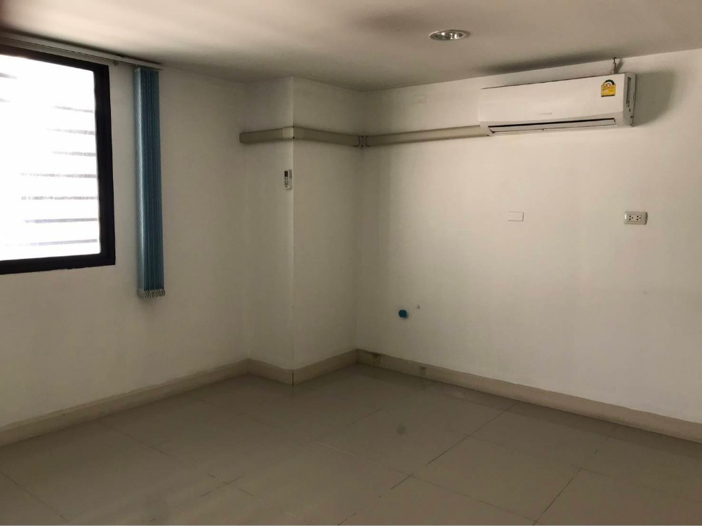 For rent: 3 and a half storey home office, TRIO Romklao Minburi project – รูปที่ 4