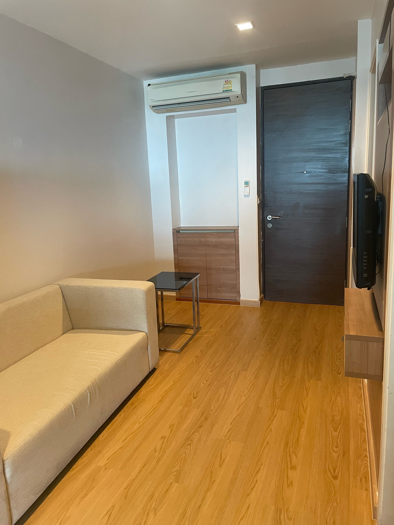 1 Bed Room with Balcony 1 Bed Room with Balcony