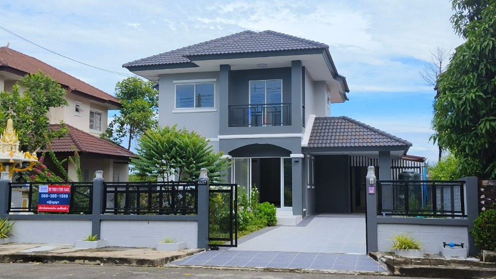 บ้านเดี่ยวถนนเมน รีโนเวทใหม่ พร้อมอยู่ บรรยากาศเงียบสงบ ไม่พลุกพล่าน บ้านเดี่ยวถนนเมน รีโนเวทใหม่ พร้อมอยู่ บรรยากาศเงียบสงบ ไม่พลุกพล่าน