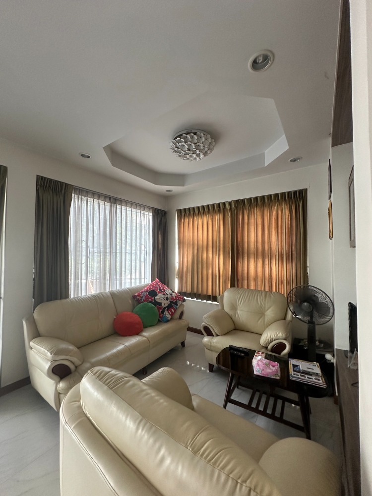 ขายบ้านซอยศูนย์วิจัย เพชรบุรี 47 ใกล้โรงพยาบาลกรุงเทพเนื้อที่ดิน 29 ตรว ขายบ้านซอยศูนย์วิจัย เพชรบุรี 47 ใกล้โรงพยาบาลกรุงเทพเนื้อที่ดิน 29 ตรว