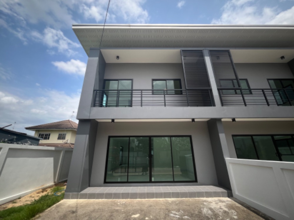 บ้านรังสิตคลองสอง ซอย รังสิต-นครนายก 42 อาคารพาณิชย์ 2 ชั้น บ้านใหม่พร้อมอยู่ไม่มีค่าส่วนกลาง บ้านรังสิตคลองสอง ซอย รังสิต-นครนายก 42 อาคารพาณิชย์ 2 ชั้น บ้านใหม่พร้อมอยู่ไม่มีค่าส่วนกลาง