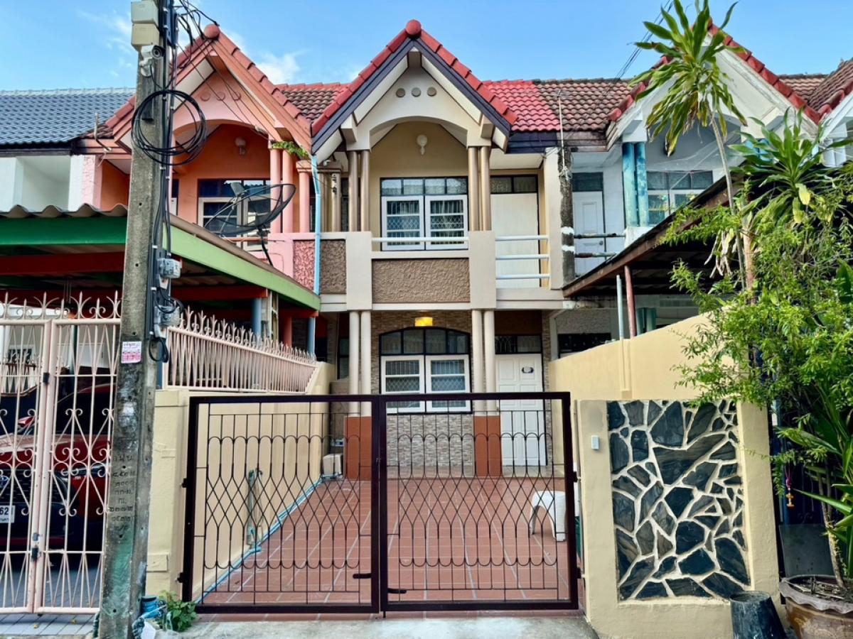 📣For rent, townhouse near BTS Erawan, only 300 m. walk, ready to move in 📣For rent, townhouse near BTS Erawan, only 300 m. walk, ready to move in