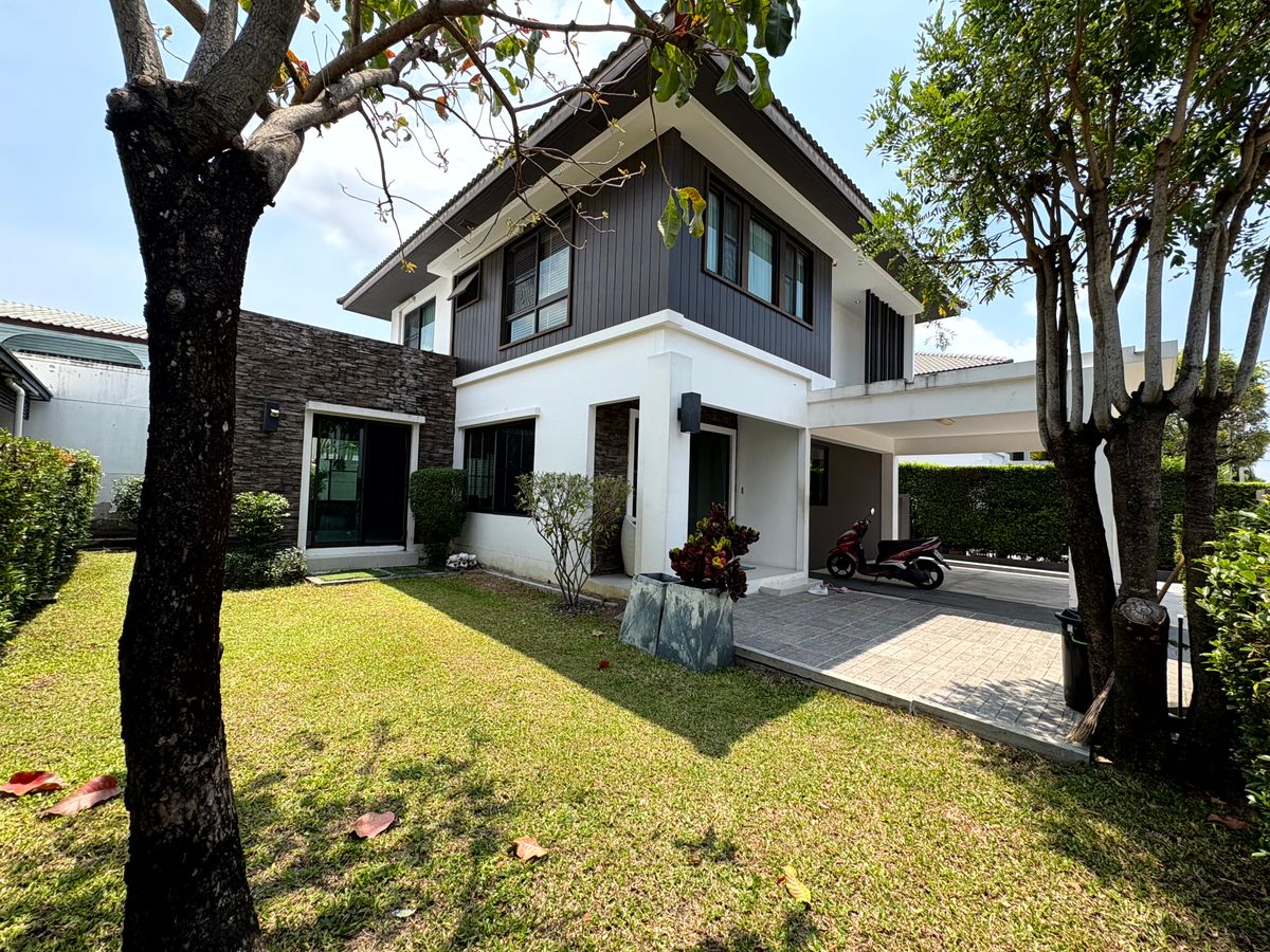 Manthana 1 Bangna Km.7, shady, quiet, single house in Soi Ratchawinit Bangkaew, near Mega Bangna Manthana 1 Bangna Km.7, shady, quiet, single house in Soi Ratchawinit Bangkaew, near Mega Bangna