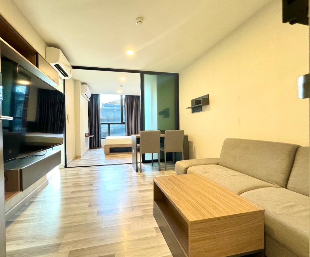 Below Market Price! Fully Furnished with All Electrical Appliances Included!! For Sale: The Cube Premium Ramintra 34, Easy access to downtown, close to expressways and the MRT Pink Line